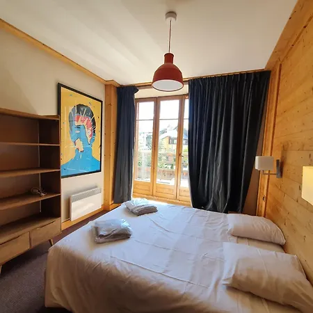 Spacious In Apartment