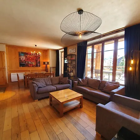 Spacious In Apartment
